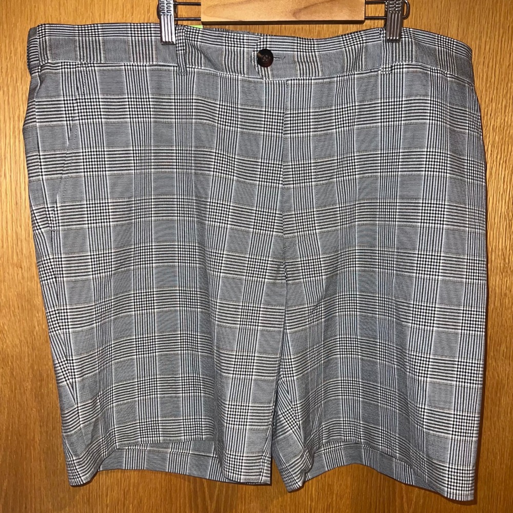 Houston White Plaid Shorts Mens XL Grey‎ NEW Straight Leg SU25HW469B
